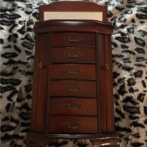 Jaclyn Smith Brown Jewelry Organizer